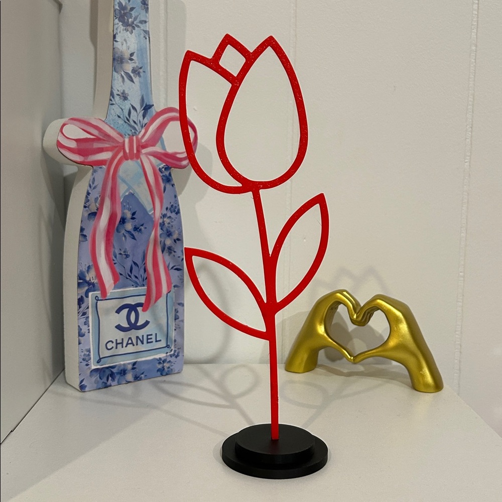 3D Printed Floral Tulip Decor - Picture 5 of 6